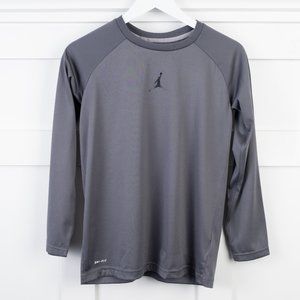 JORDAN grey jumpman long sleeve Dri-fit shirt L (12-13yrs)